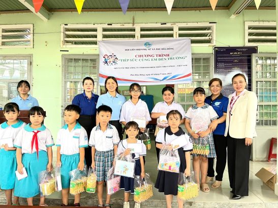 Chương trình 8220Tiếp sức cùng em đến trường8221 