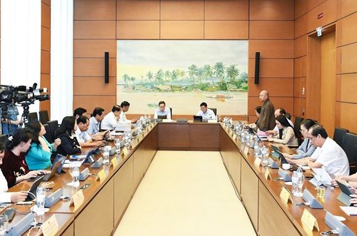 Thông cáo báo chí số 02 Kỳ họp thứ 10 Quốc hội khóa XV