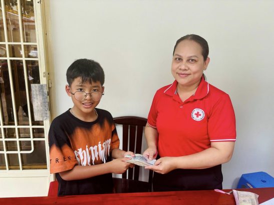 EM LÊ MINH ĐỨC (LỚP 3/1) ỦNG HỘ ĐỒNG BÀO MIỀN TRUNG