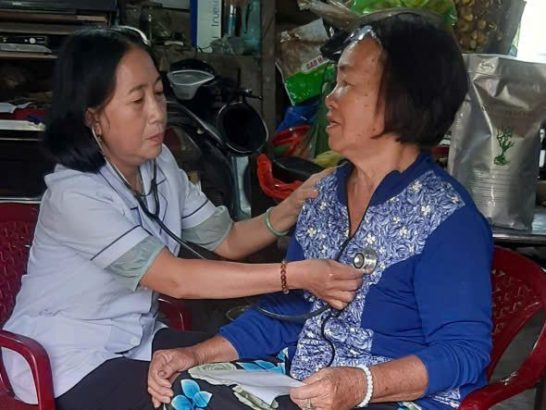 TIẾP TỤC DUY TRÌ MÔ HÌNH “CHĂM SÓC SỨC KHỎE TẠI NHÀ CHO PHỤ NỮ KHÓ KHĂN, BỊ BỆNH NAN Y”