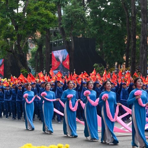 Mềm hóa ý thức chính trị của quần chúng  thủ đoạn thâm hiểm của các thế lực thù địch giải pháp phòng chống thủ đoạn nham hiểm hàng đầu