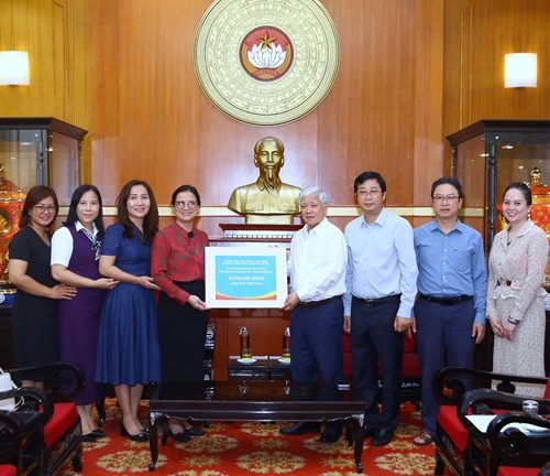 THÔNG BÁO Về việc tiếp tục vận động ủng hộ đồng bào bị thiệt hại do cơn bão số 11 số 12 và mưa lũ gây ra