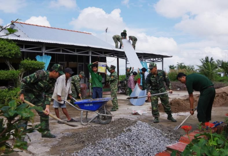 TƯ TƯỞNG HỒ CHÍ MINH – NGỌN ĐUỐC SOI ĐƯỜNG CHO DÂN TỘC VIỆT NAM