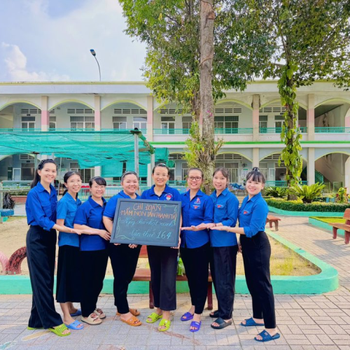Tuổi trẻ Phú Hòa Đông ra quân Ngày Chủ nhật xanh lần thứ 164 8211 Năm 2025