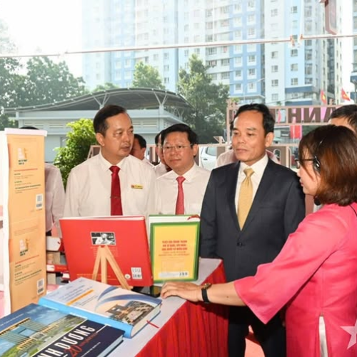 TIẾP NỐI TƯ TƯỞNG HỒ CHÍ MINH TRONG KỶ NGUYÊN SỐ