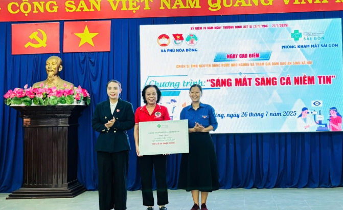 Chương trình Sáng mắt sáng cả niềm tin