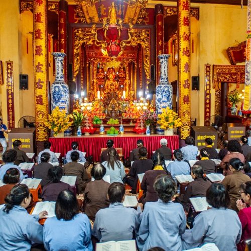 17 tôn giáo được công nhận tại Việt Nam có một số được ít người biết đến