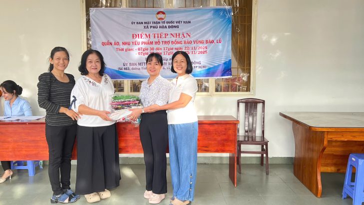 VẬN ĐỘNG ÁO DÀI GỬI TẶNG GIÁO VIÊN VÀ NỮ SINH VÙNG BỊ THIỆT HẠI DO BÃO LŨ