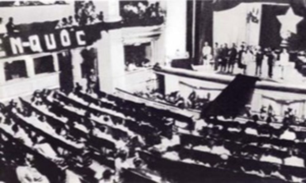 Chủ tịch Hồ Chí Minh nói chuyện tại cuộc mít tinh của nhân dân thủ đô Hà Nội sau khi kỳ họp Quốc hội khóa I thông qua bản Hiến pháp mới (ngày 31/12/1959)