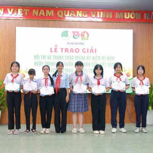 LỄ TRAO GIẢI HỘI THI VẼ TRANH NHÂN KỶ NIỆM 81 NĂM NGÀY THÀNH LẬP QUÂN ĐỘI NHÂN DÂN VIỆT NAM 22121944  22122025