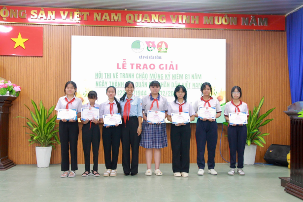 LỄ TRAO GIẢI HỘI THI VẼ TRANH NHÂN KỶ NIỆM 81 NĂM NGÀY THÀNH LẬP QUÂN ĐỘI NHÂN DÂN VIỆT NAM (22/12/1944 – 22/12/2025)
