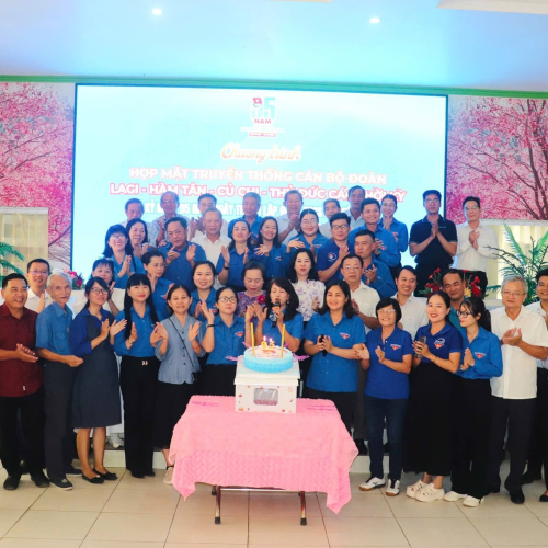Họp mặt truyền thống Cán bộ Đoàn các thời kỳ kỷ niệm 95 năm ngày thành lập Đoàn TNCS Hồ Chí Minh 2631931  2632026