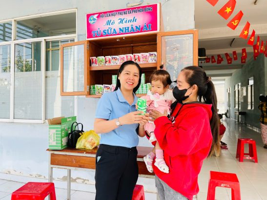 TIẾP TỤC THỰC HIỆN MÔ HÌNH “TỦ SỮA NHÂN ÁI”