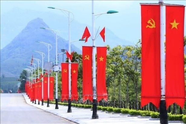 BÁC BỎ LUẬN ĐIỆU “CÒN ĐẢNG CỘNG SẢN VIỆT NAM LÃNH ĐẠO, ĐẤT NƯỚC KHÔNG THỂ BƯỚC VÀO KỶ NGUYÊN MỚI”