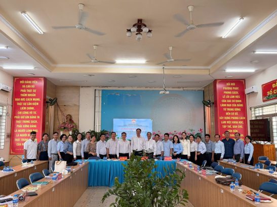 HỘI NGHỊ TRIỂN KHAI KẾ HOẠCH HOẠT ĐỘNG VÀ KÝ KẾT GIAO ƯỚC THI ĐUA NĂM 2026