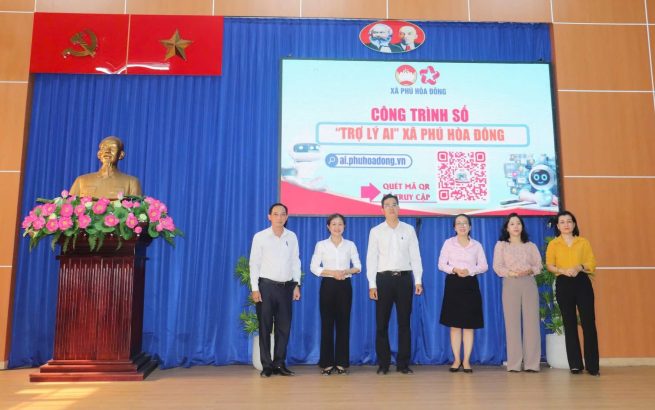 RA MẮT TRỢ LÝ AI VÀ CỔNG DỮ LIỆU SỐ PHỤC VỤ NGƯỜI DÂN