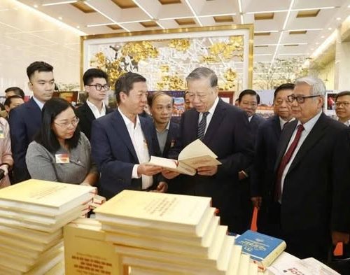 BẢO VỆ NỀN TẢNG TƯ TƯỞNG CỦA ĐẢNG BẮT ĐẦU TỪ CHI BỘ