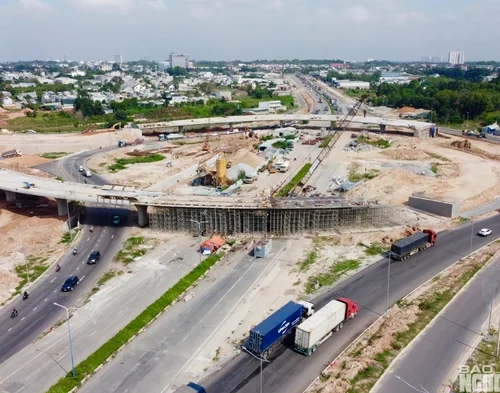 Nghị quyết 09 NQTW của Bộ Chính trị về xây dựng và phát triển Thành phố Hồ Chí Minh trong kỷ nguyên mới