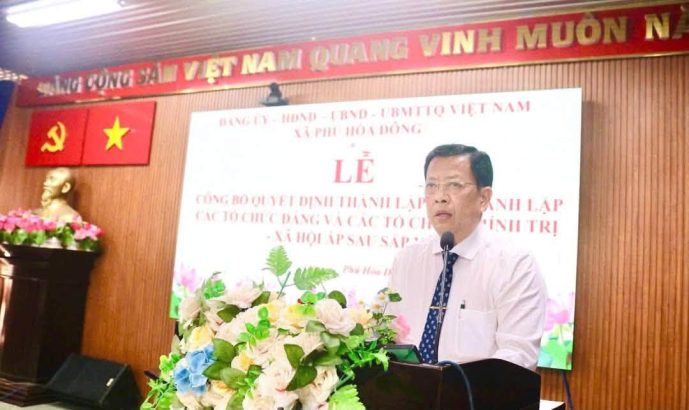 Hội nghị công bố các Quyết định thành lập ấp, thành lập các tổ chức Đảng và các tổ chức chính trị – xã hội ấp sau sắp xếp